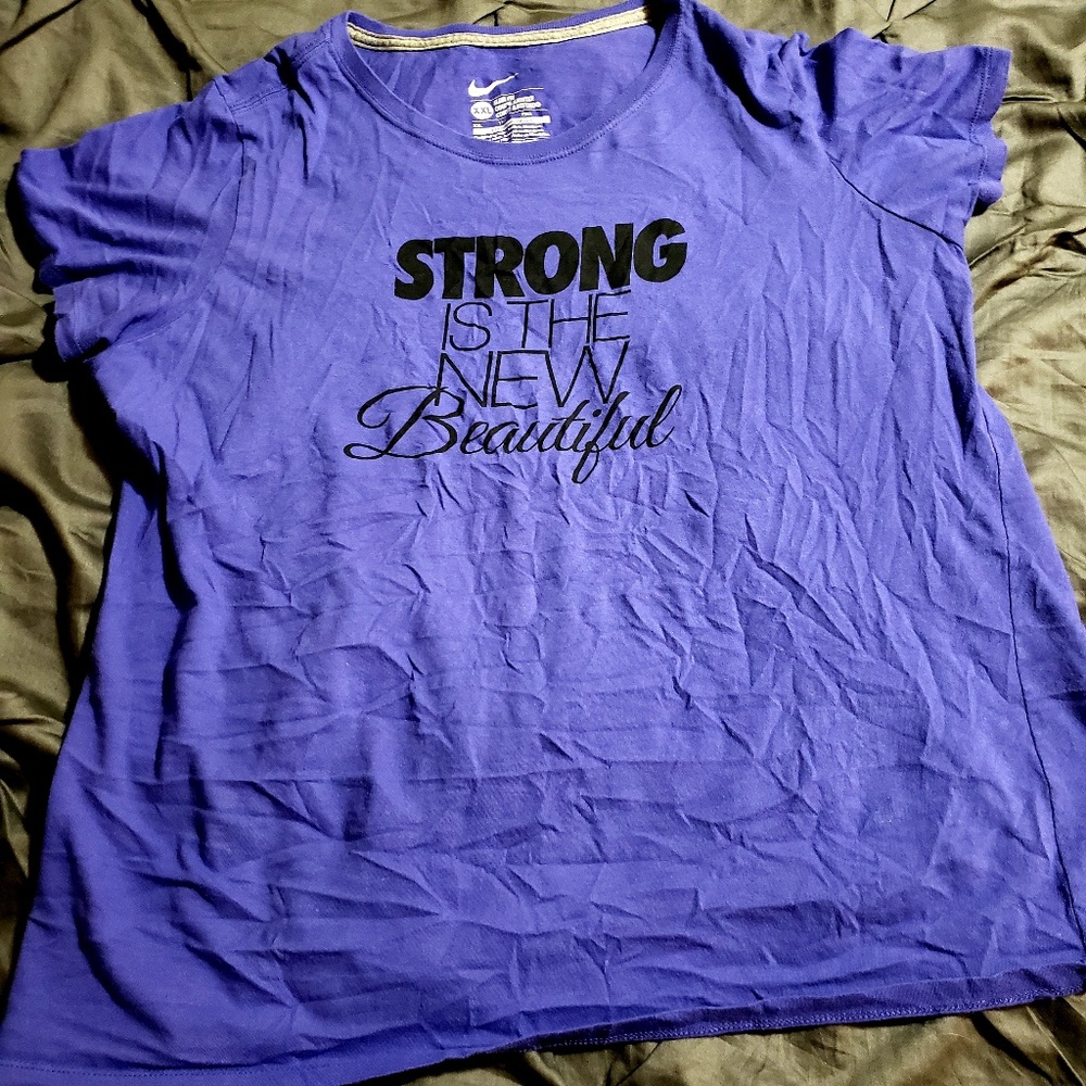 Nike tee